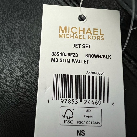 NEW MICHAEL KORS LEATHER MEDIUM SLIM WALLET - Picture 4 of 8